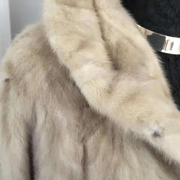 **FALL SALE** Vintage Mink Jacket - Picture 4 of 9